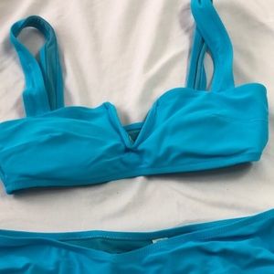 V-CUT SWIM TOP
